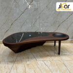 طاولة وسطية كبيرة