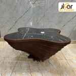 طاولة وسطية كبيرة